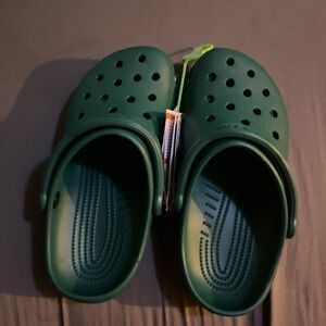 EMERALD GREEN CROCS